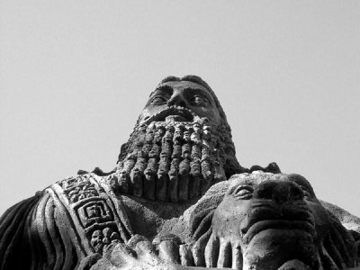 Gilgamesh-statue.jpg