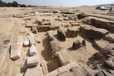 Pozůstatky chrámu objevené poblíž Gízy.