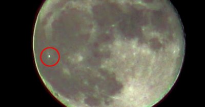 UFO-spotters-are-baffled-by-green-lights-on-the-moon.jpg