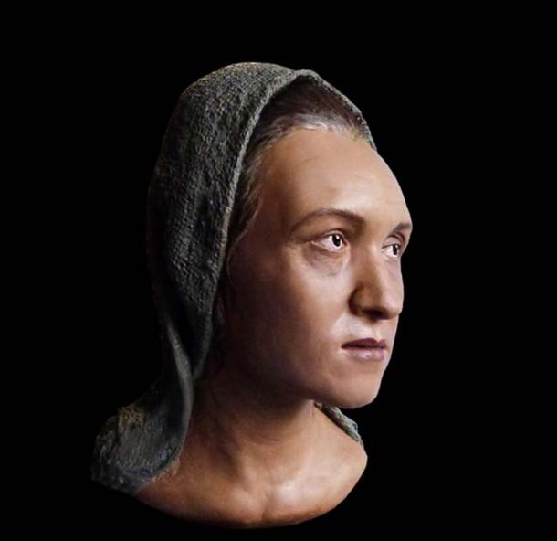 Rekonstrukce hlavy sarmatské ženy s protáhlou lebkou.